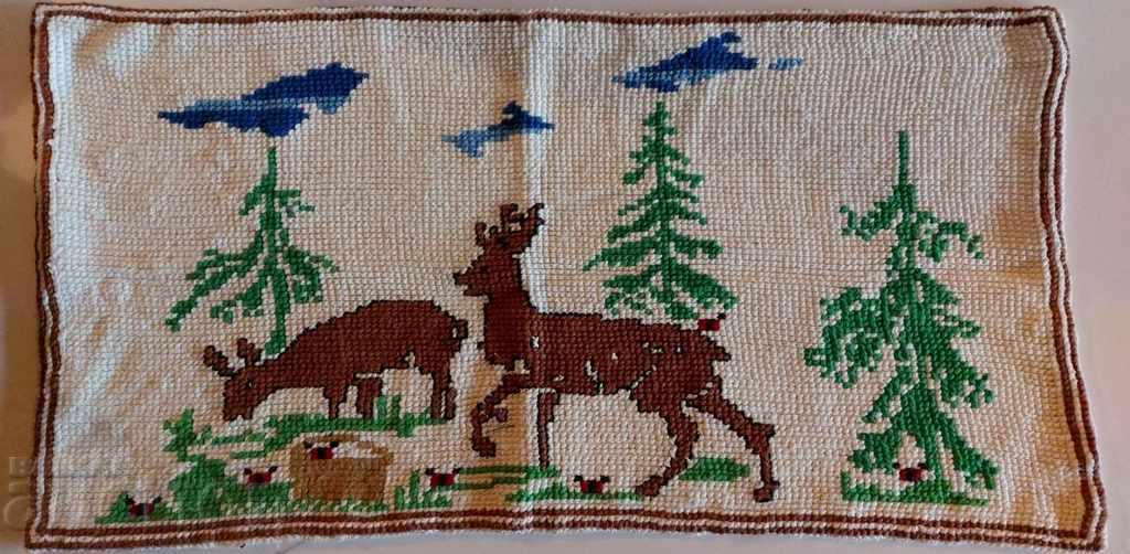 .OLD AUTHENTIC BEAUTIFUL CARPET RUG WALL EMBROIDERY TAPESTRY with price 19.00 BGN | € 9.71 .OLD AUTHENTIC BEAUTIFUL CARPET RUG WALL EMBROIDERY TAPESTRY with price 19.00 BGN | € 9.71