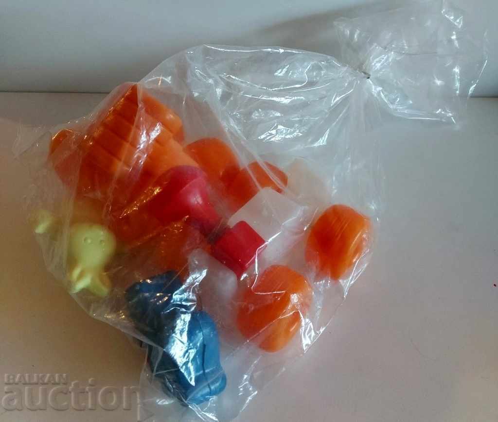 .NEW SOC KIDS PLASTIC PULL TRAIN TOY with price 29.00 BGN | € 14.83 .NEW SOC KIDS PLASTIC PULL TRAIN TOY with price 29.00 BGN | € 14.83