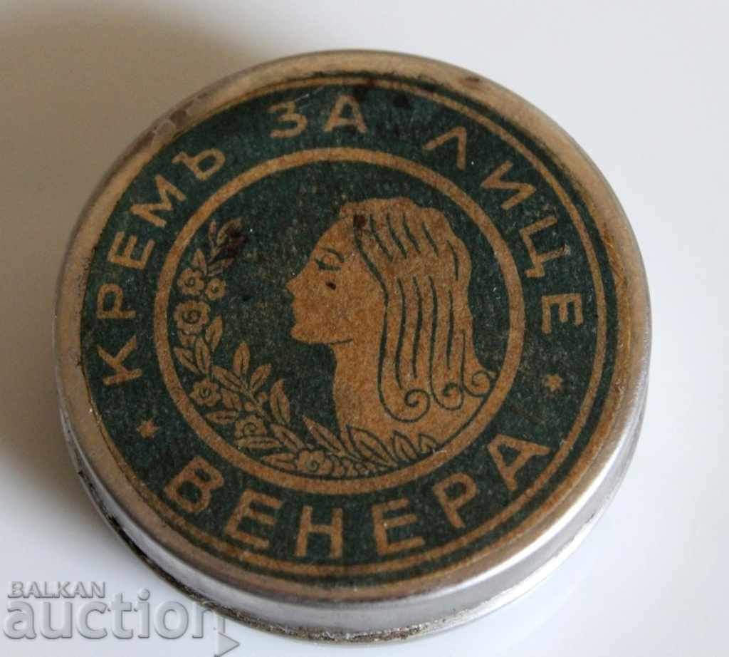 .ЦАРСКА ЛАМАРИНЕНА КУТИЯ КРЕМ ЗА ЛИЦЕ ВЕНЕРА ПЪЛНА МЕТАЛНА с цена 12.00 лв. | € 6.14 .ЦАРСКА ЛАМАРИНЕНА КУТИЯ КРЕМ ЗА ЛИЦЕ ВЕНЕРА ПЪЛНА МЕТАЛНА с цена 12.00 лв. | € 6.14