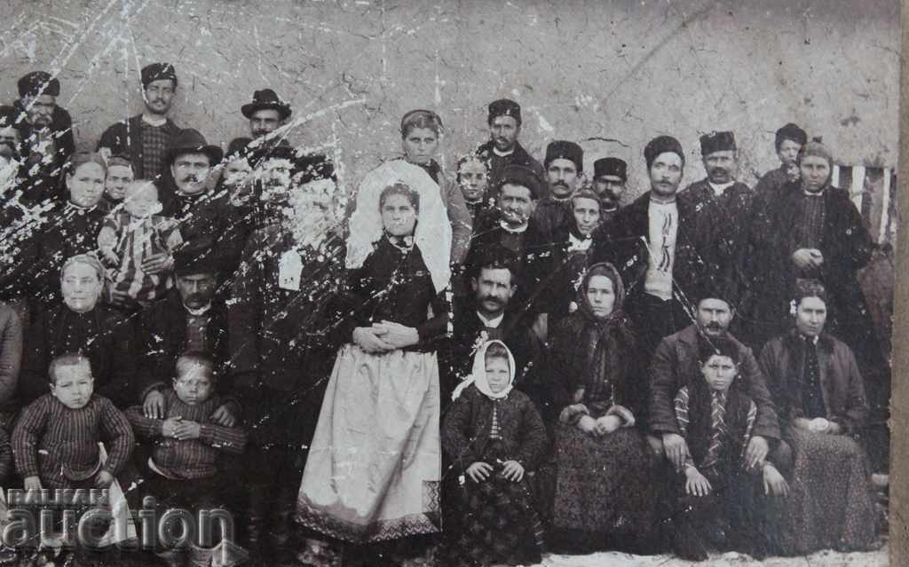 Delivery of .LATE 19TH CENTURY OLD PHOTO WEDDING CARDBOARD PHOTO WEDDING