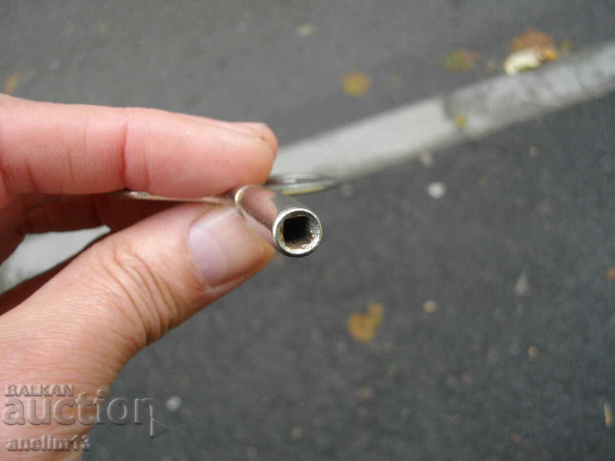 Livrarea CHEIE VECHE DE PERETE SAU CHEIE DE CEAS DE SEMIN