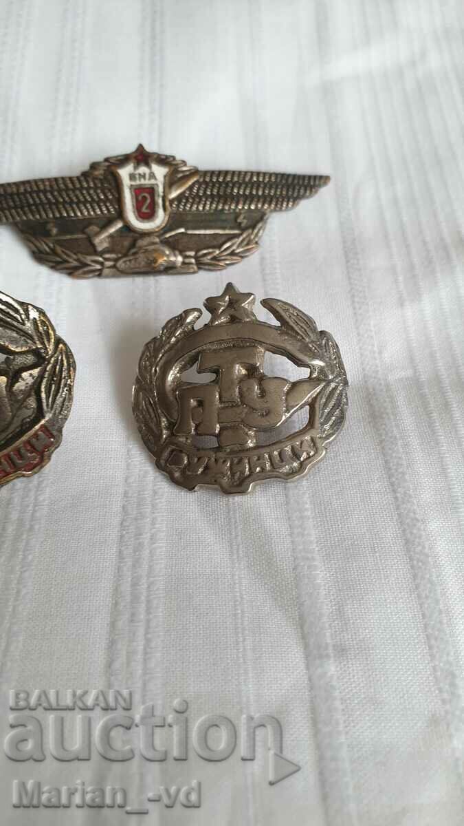 Auction Military badge and school cockades Auction Military badge and school cockades