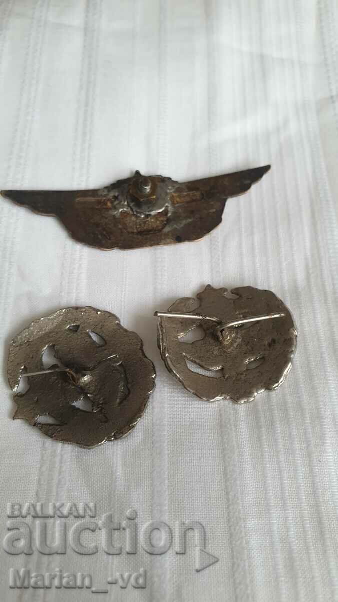 Military badge and school cockades - 5 Military badge and school cockades - 5