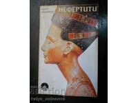 Philip Fandenberg „Nefertiti”