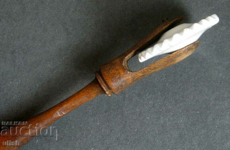 Antique manual pastry cutter with price 30.00 BGN | € 15.34 Antique manual pastry cutter with price 30.00 BGN | € 15.34