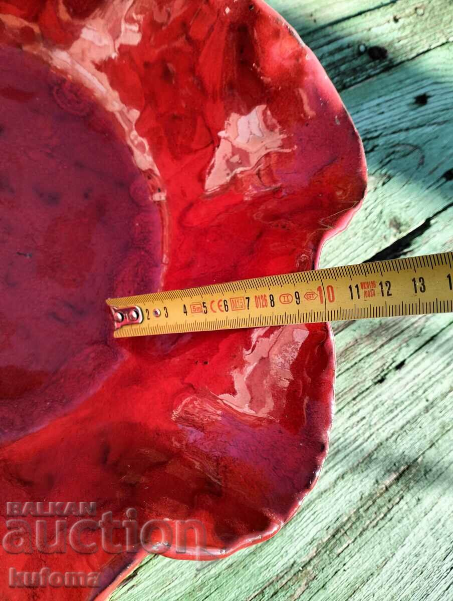 Auction  Porcelain fruit bowl