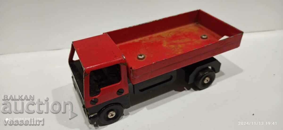 Стар метален камион немски DDR Daimler-Benz AG Франкфурт Стар метален камион немски DDR Daimler-Benz AG Франкфурт