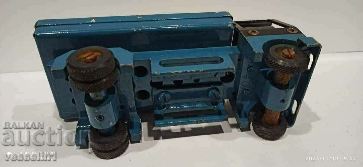 Old metal truck German DDR Daimler-Benz AG Frankfurt with price 48.00 BGN | € 24.54 Old metal truck German DDR Daimler-Benz AG Frankfurt with price 48.00 BGN | € 24.54