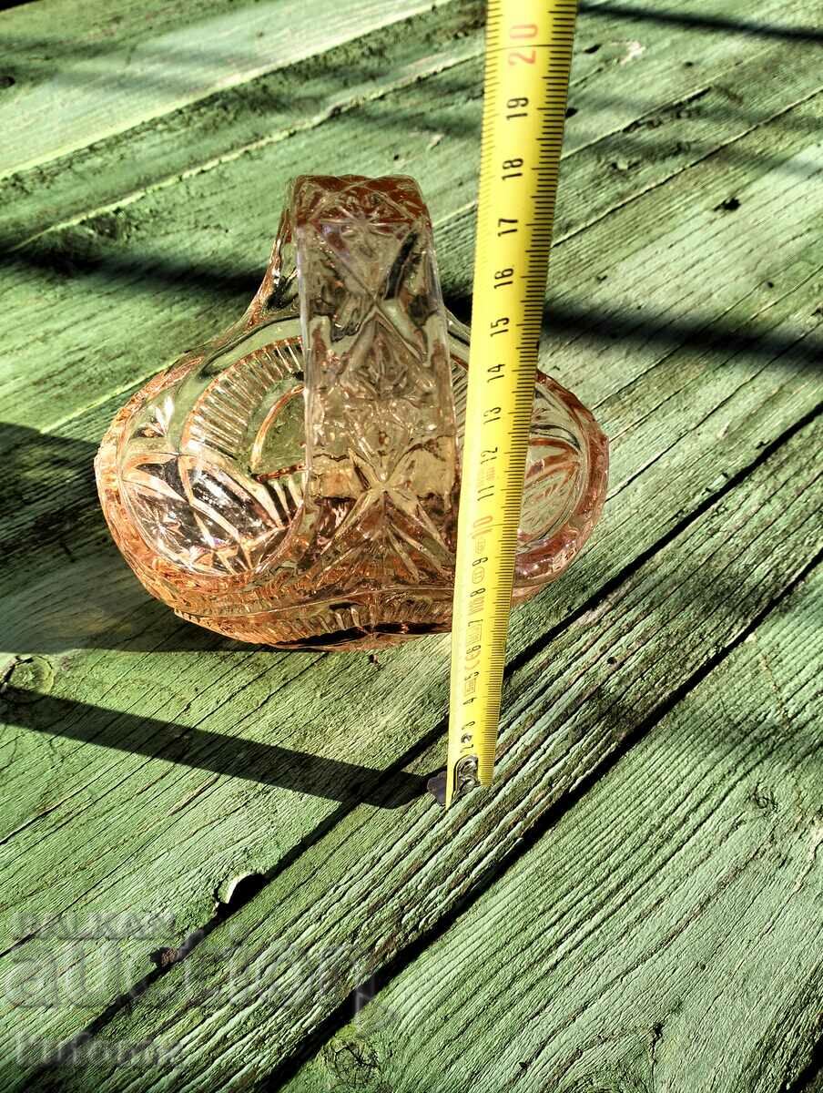 Crystal candy box in the shape of a basket with price 29.99 BGN | € 15.33 Crystal candy box in the shape of a basket with price 29.99 BGN | € 15.33