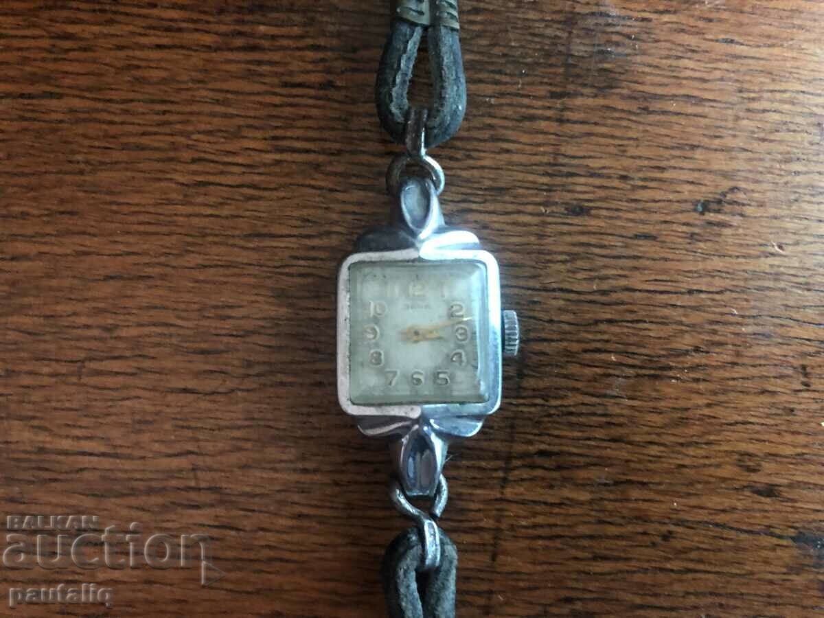 WOMEN'S WRISTWATCH ZARA - WORKS with price 5.00 BGN | € 2.56 WOMEN'S WRISTWATCH ZARA - WORKS with price 5.00 BGN | € 2.56