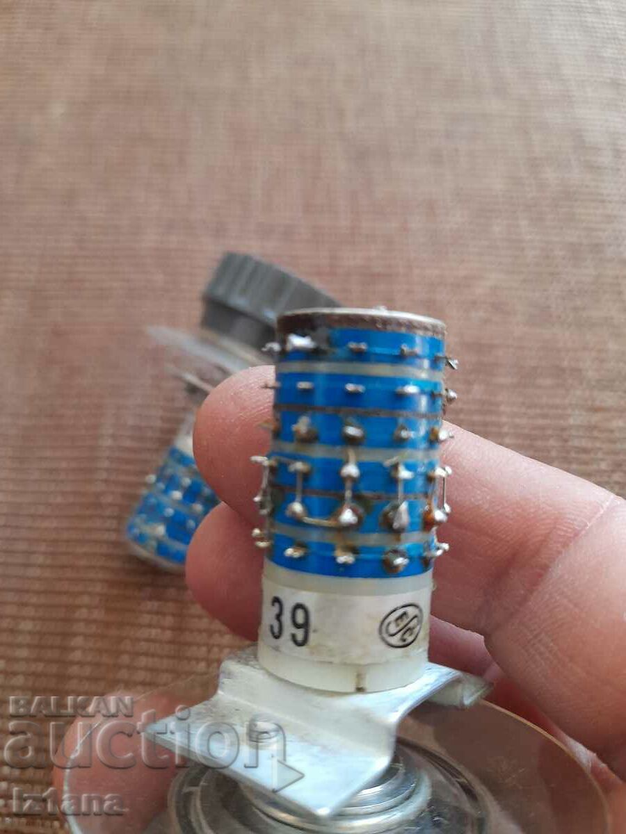 Old WK 533 Channel Switch - 5 Old WK 533 Channel Switch - 5