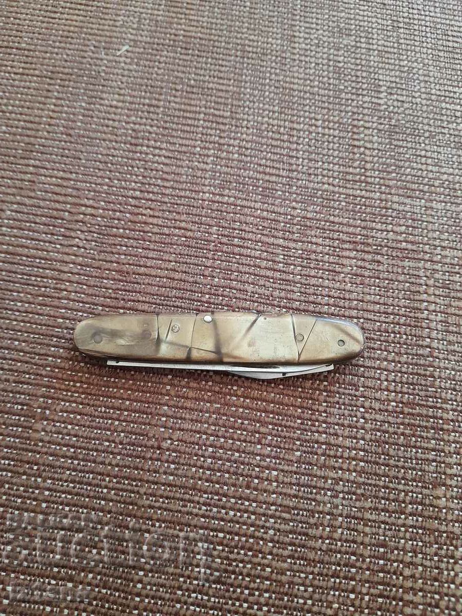 Old pocket knife, blade, blade with price 42.00 BGN | € 21.47 Old pocket knife, blade, blade with price 42.00 BGN | € 21.47