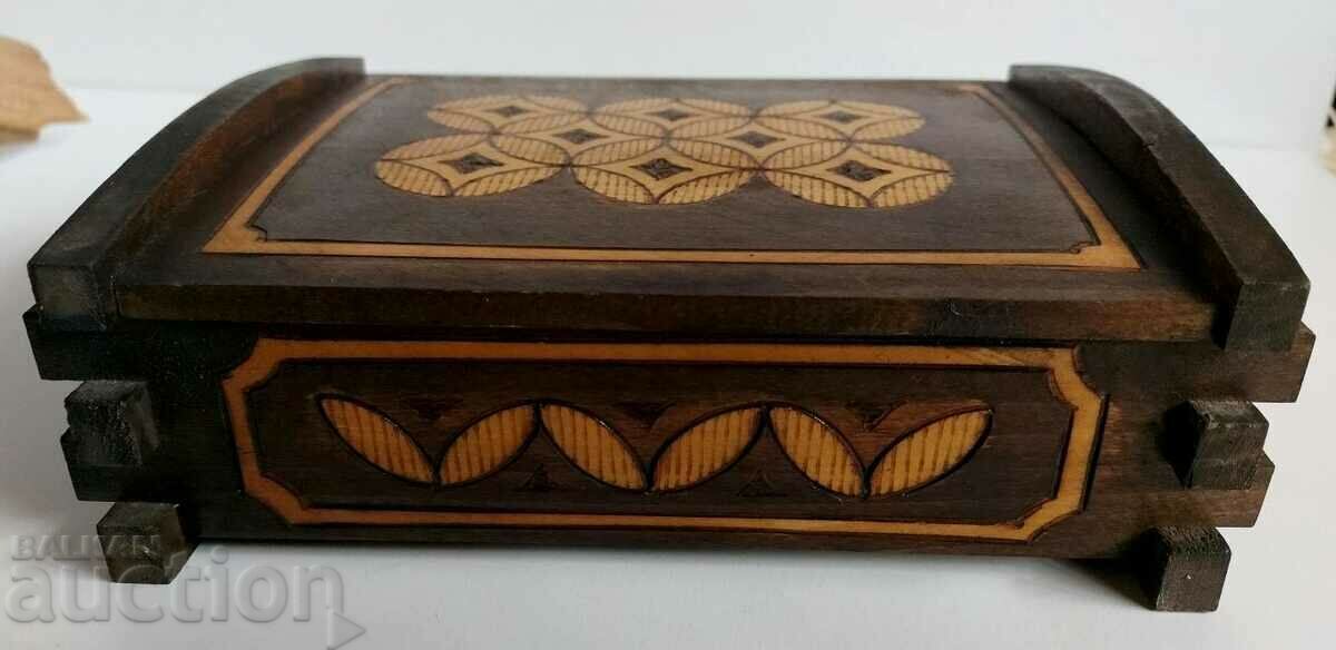 .BEAUTIFUL SOC WOODEN JEWELRY BOX