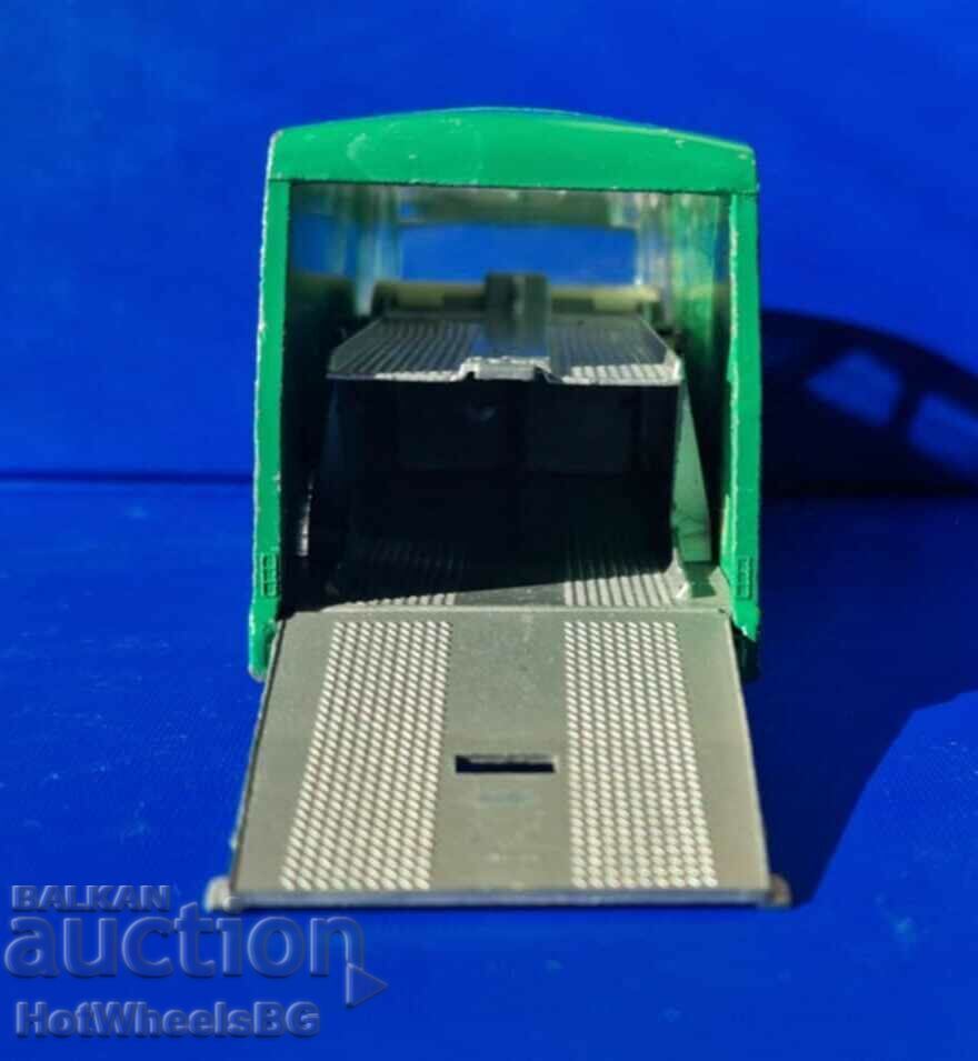 MATCHBOX LESNEY King Size No. K-5 B Racing Car Transporter - 6 MATCHBOX LESNEY King Size No. K-5 B Racing Car Transporter - 6
