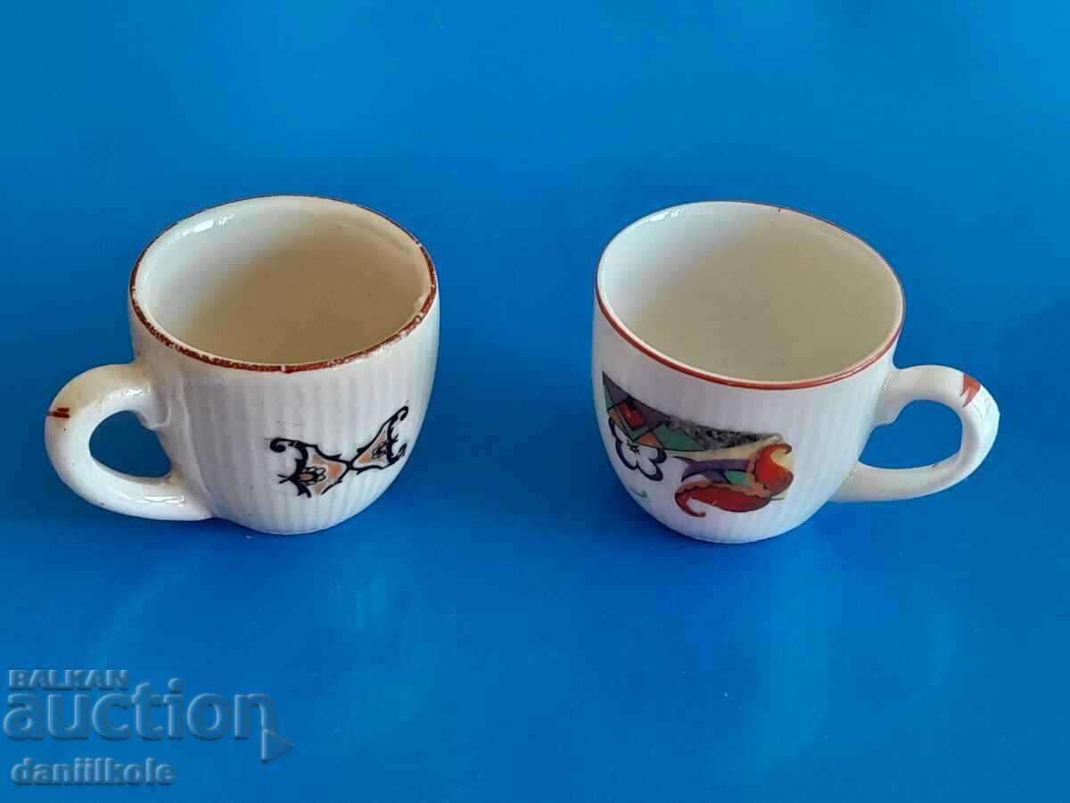 *$*Y*$* OLD SMALL CUPS PORCELAIN BULGARIA SUPER *$*Y*$* - 6 *$*Y*$* OLD SMALL CUPS PORCELAIN BULGARIA SUPER *$*Y*$* - 6