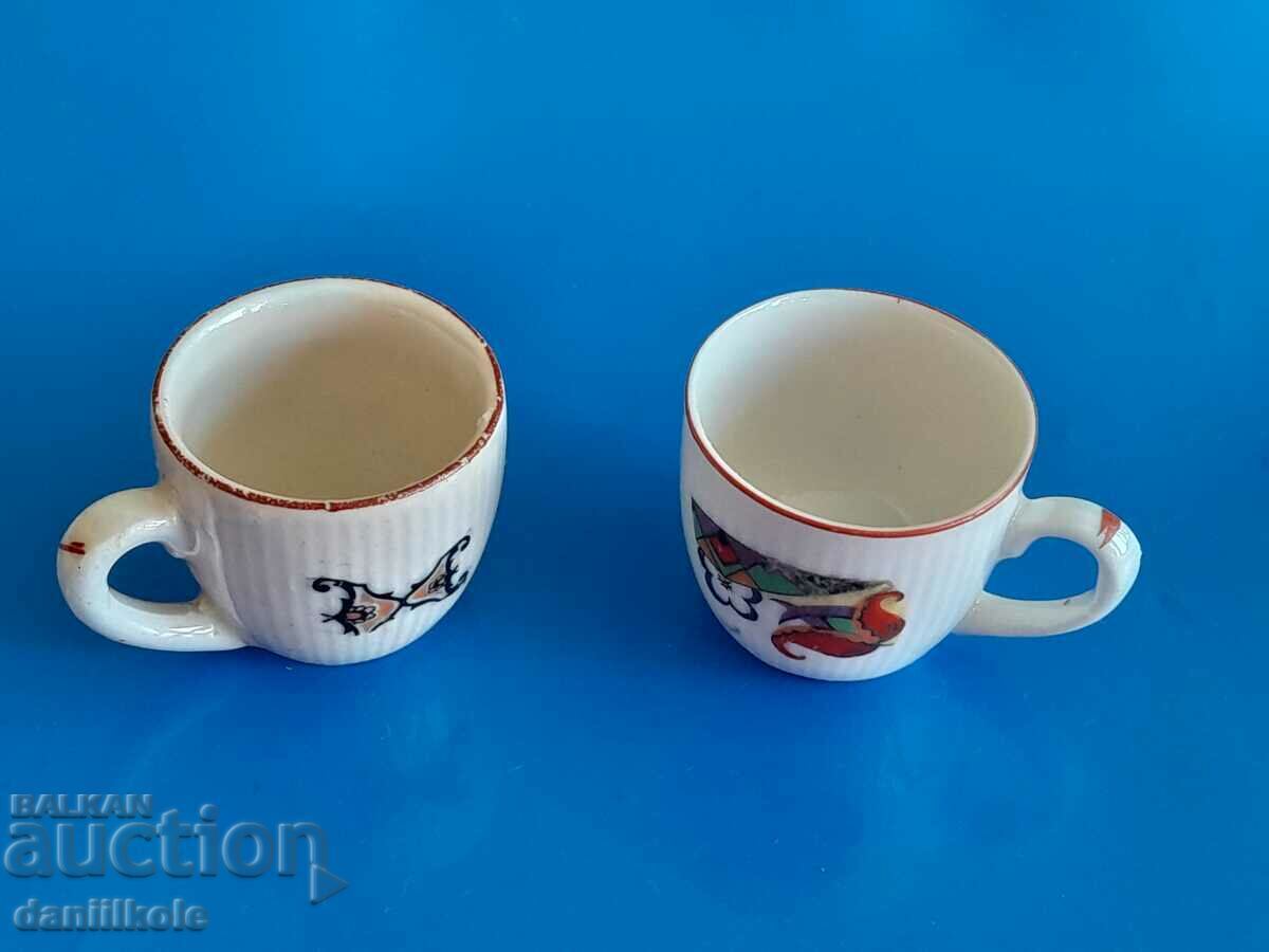 *$*Y*$* OLD SMALL CUPS PORCELAIN BULGARIA SUPER *$*Y*$* - 7 *$*Y*$* OLD SMALL CUPS PORCELAIN BULGARIA SUPER *$*Y*$* - 7