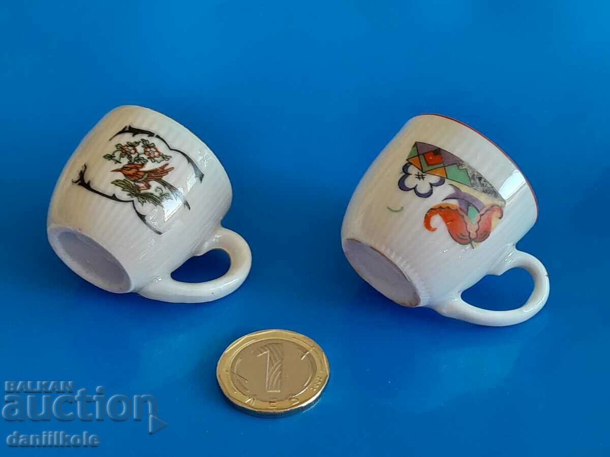 *$*Y*$* OLD SMALL CUPS PORCELAIN BULGARIA SUPER *$*Y*$* *$*Y*$* OLD SMALL CUPS PORCELAIN BULGARIA SUPER *$*Y*$*