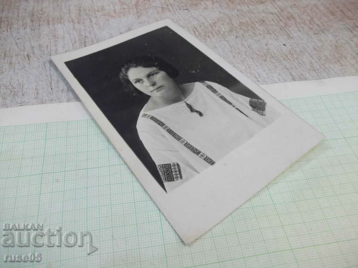 Аукцион Снимка стара на Славка Аукцион Снимка стара на Славка