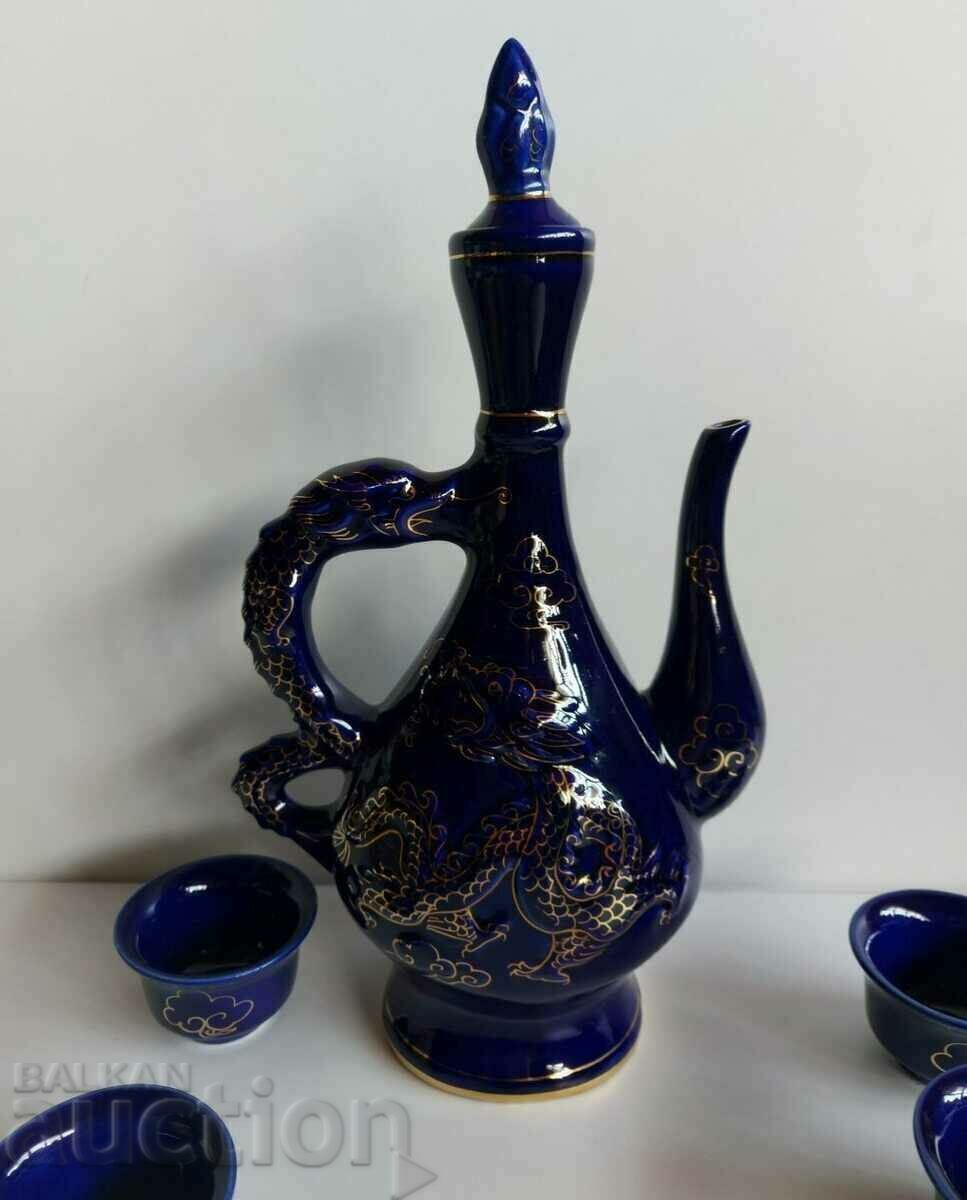 PORCELAIN CERAMIC MONGOLIAN SERVICE CARAFE CUPS COBALT VOS - 6 PORCELAIN CERAMIC MONGOLIAN SERVICE CARAFE CUPS COBALT VOS - 6
