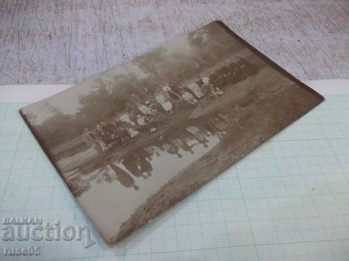 Auction Old photo of an outing by the river - 1 Auction Old photo of an outing by the river - 1