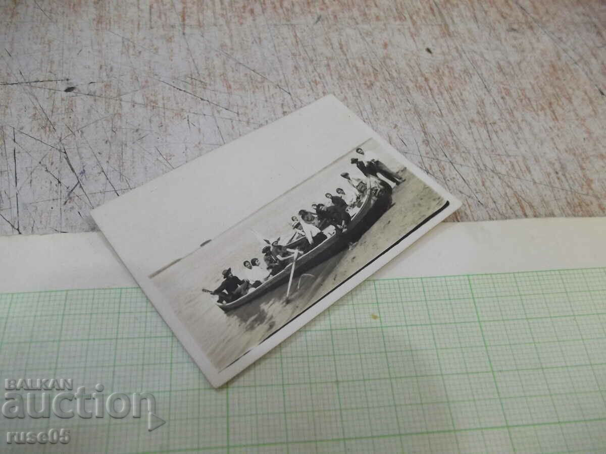 Auction Old photo of a boat ride Auction Old photo of a boat ride