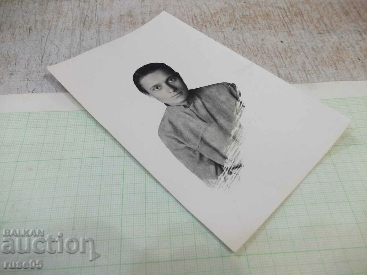 Auction Old photo of a lady - 4 Auction Old photo of a lady - 4