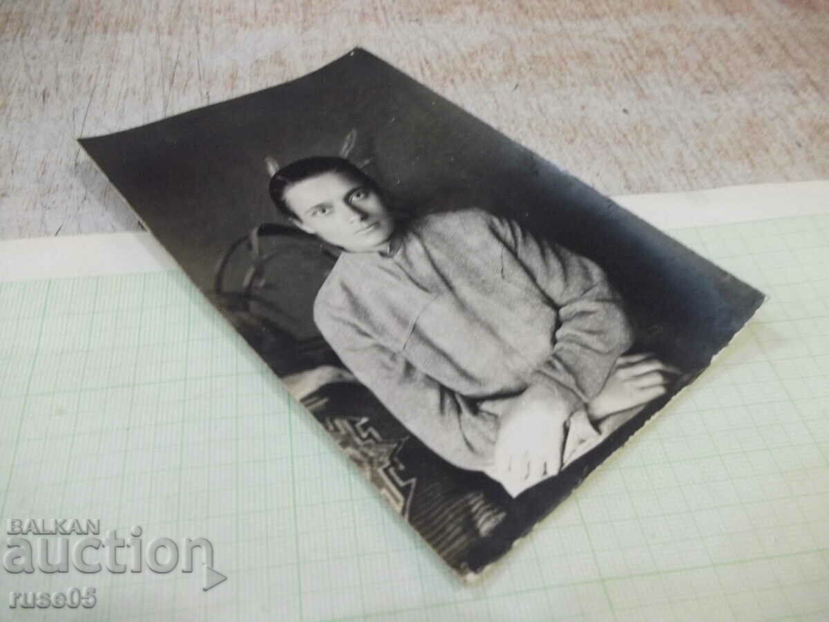 Δημοπρασία Παλιά φωτογραφία μιας κυρίας μπροστά από ένα λουλούδι - 2 Δημοπρασία Παλιά φωτογραφία μιας κυρίας μπροστά από ένα λουλούδι - 2