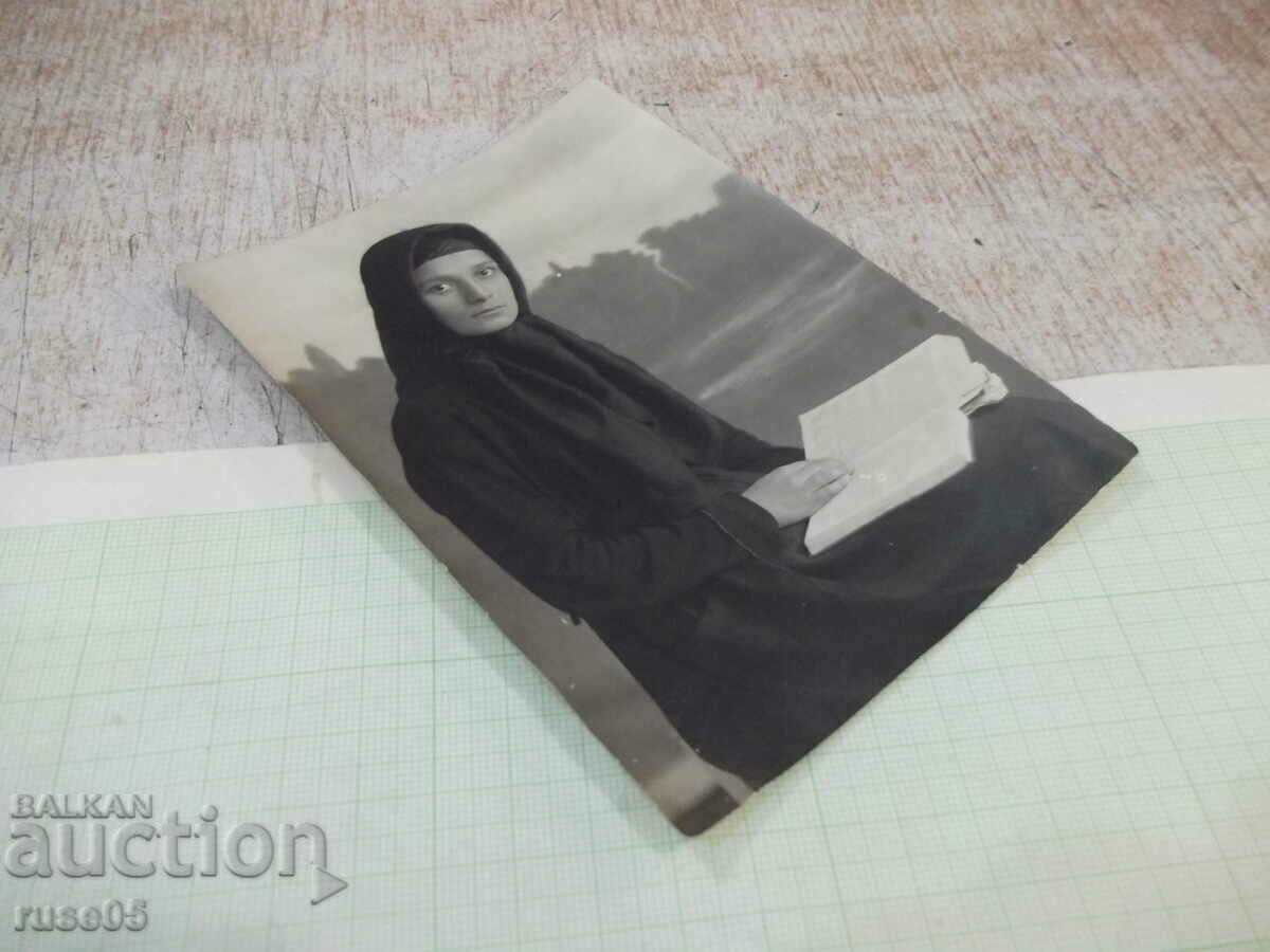 Auction Old photo of a lady as a nun Auction Old photo of a lady as a nun