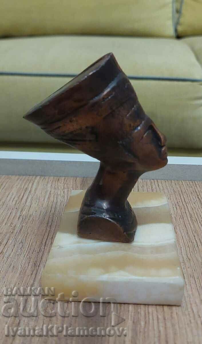 Доставка на Фигурка Египет метал върху мрамор за колекционери