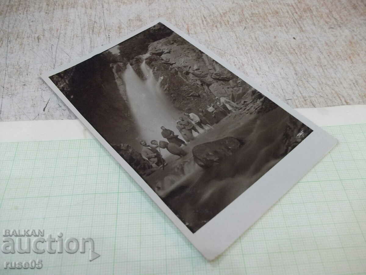 Auction Old photo of a group in front of the waterfall Auction Old photo of a group in front of the waterfall