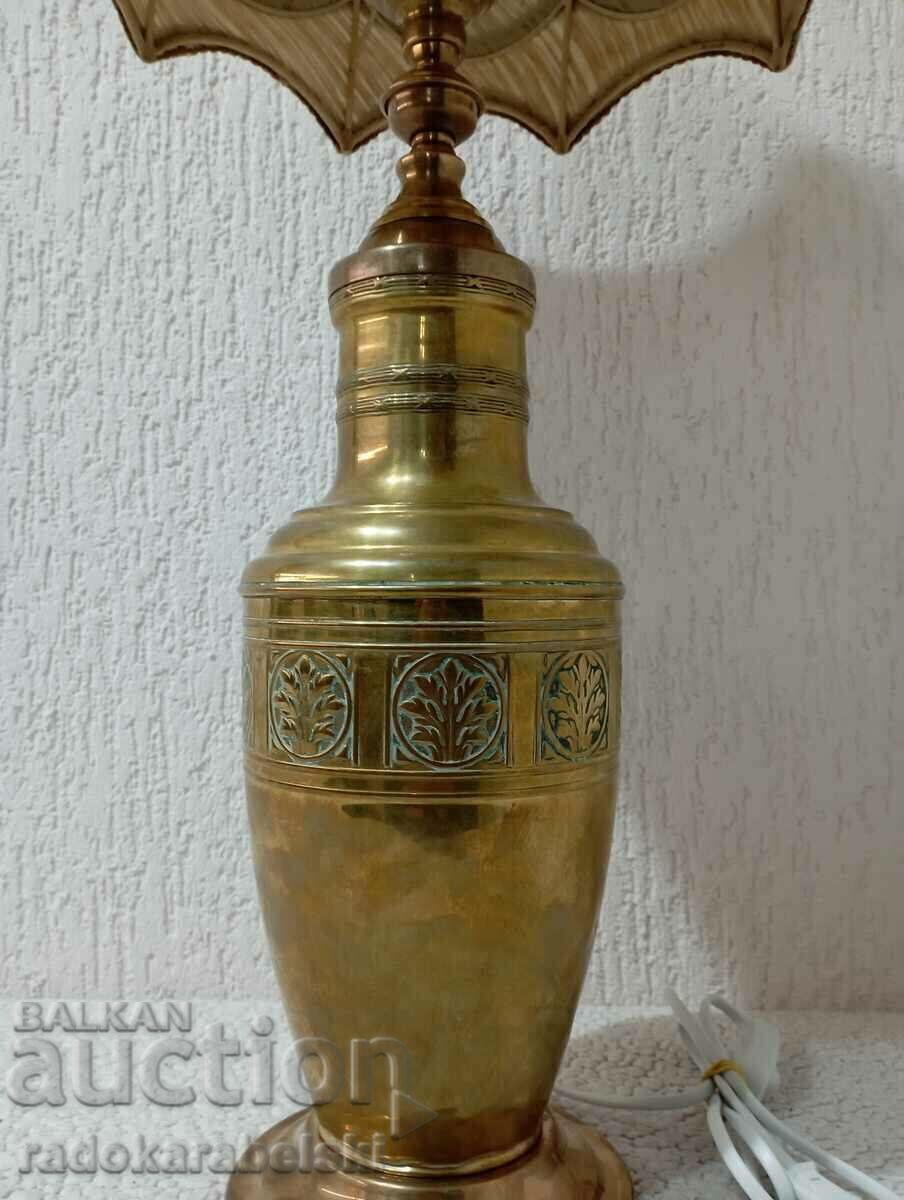 Παράδοση Σετ δύο πολύ μεγάλων αντικέ ορειχάλκινα φωτιστικά - φωτιστικό