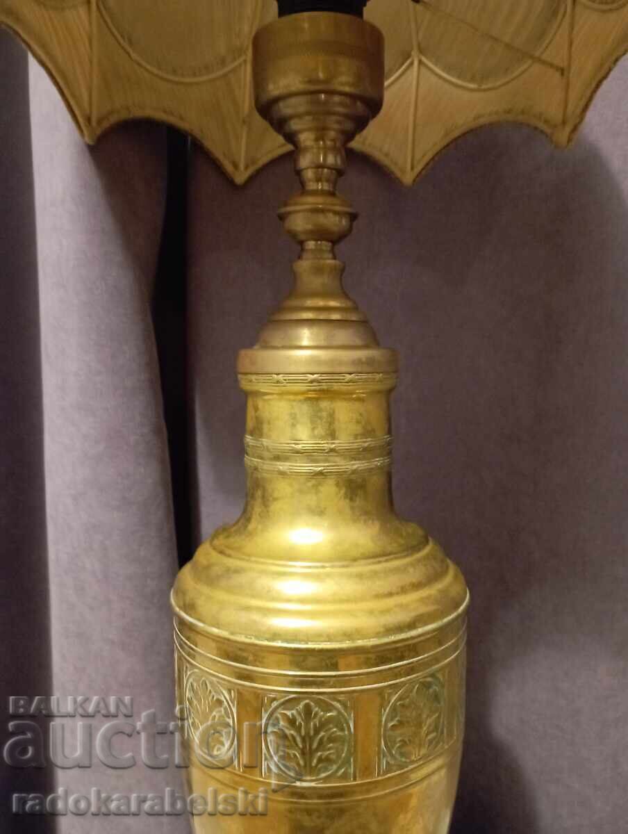 Livrarea Set două lămpi foarte mari din alamă antică - lampă