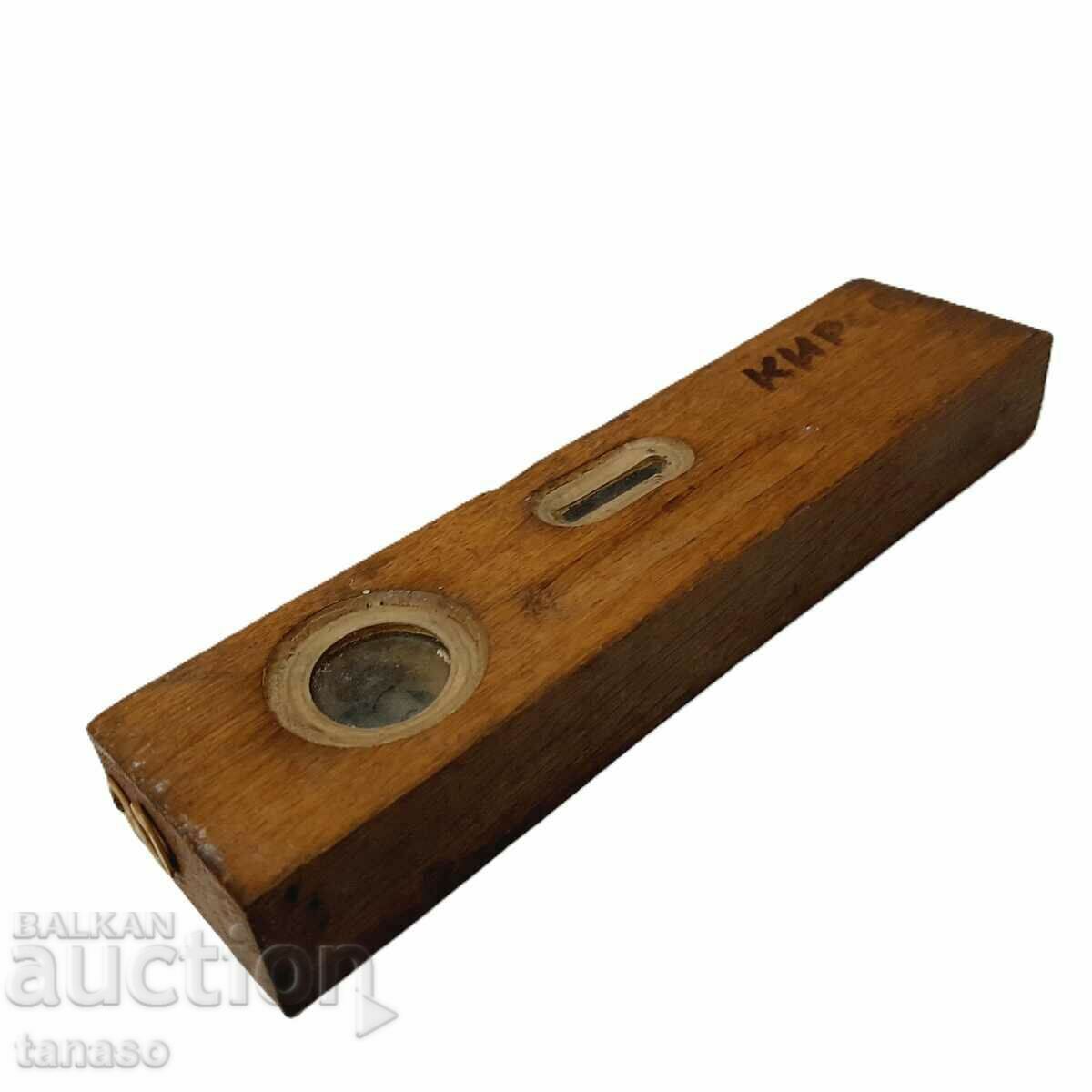 Παλιό ξύλινο αλφάδι, αλφάδι, αλφάδι (9.4) Παλιό ξύλινο αλφάδι, αλφάδι, αλφάδι (9.4)