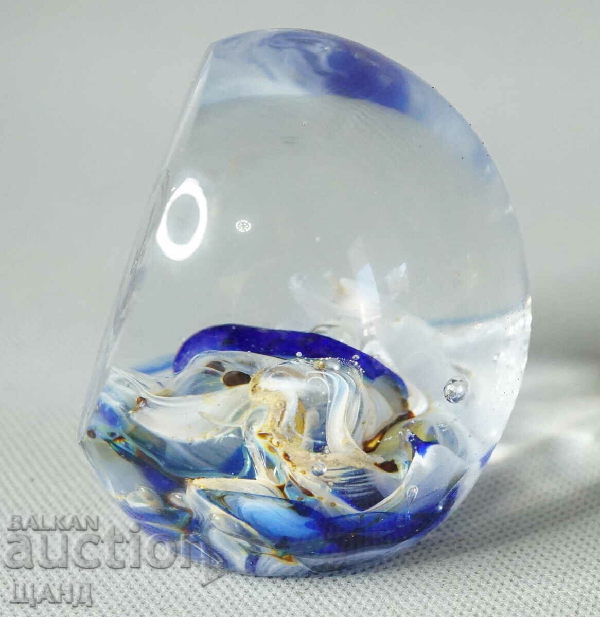 Delivery of Old Clay Paperweight 100 g Malta Football Association Delivery of Old Clay Paperweight 100 g Malta Football Association