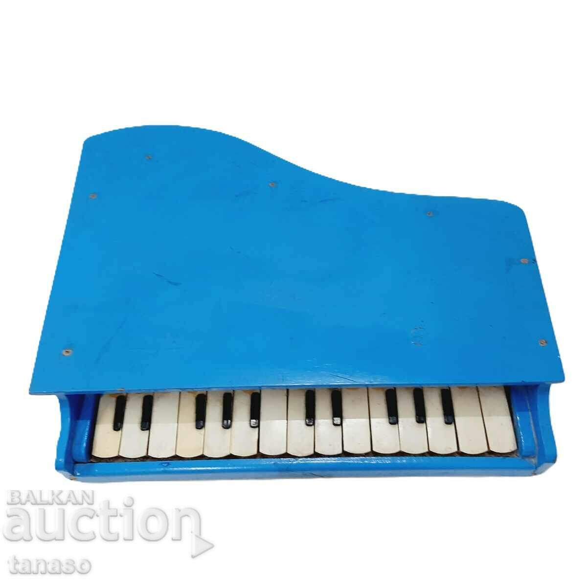 Auction  Old children's piano - toy(2.1)