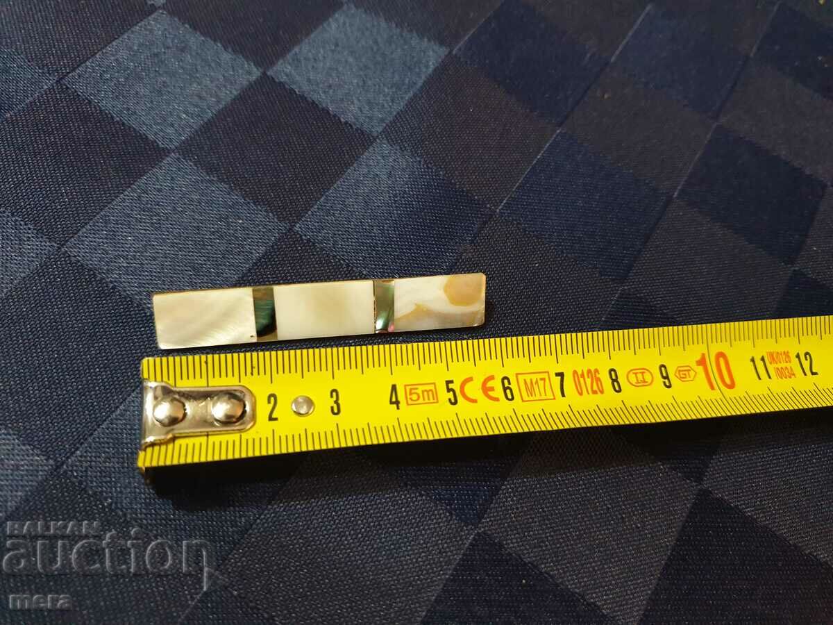 Auction Mother of pearl pin brooch Auction Mother of pearl pin brooch