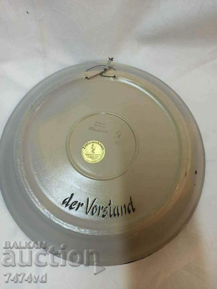 FOOTBALL WALL COLLECTIBLE PLATE - 5 FOOTBALL WALL COLLECTIBLE PLATE - 5