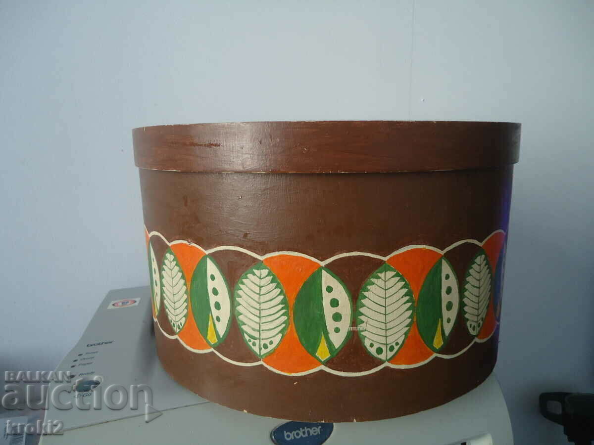 Old vintage hat box Old vintage hat box