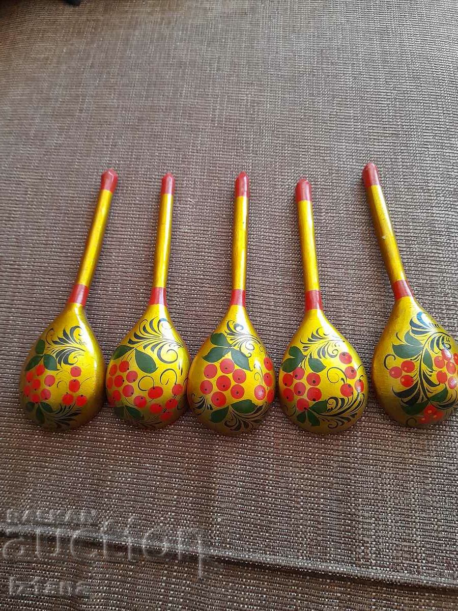 Delivery of Old Russian wooden spoons Delivery of Old Russian wooden spoons