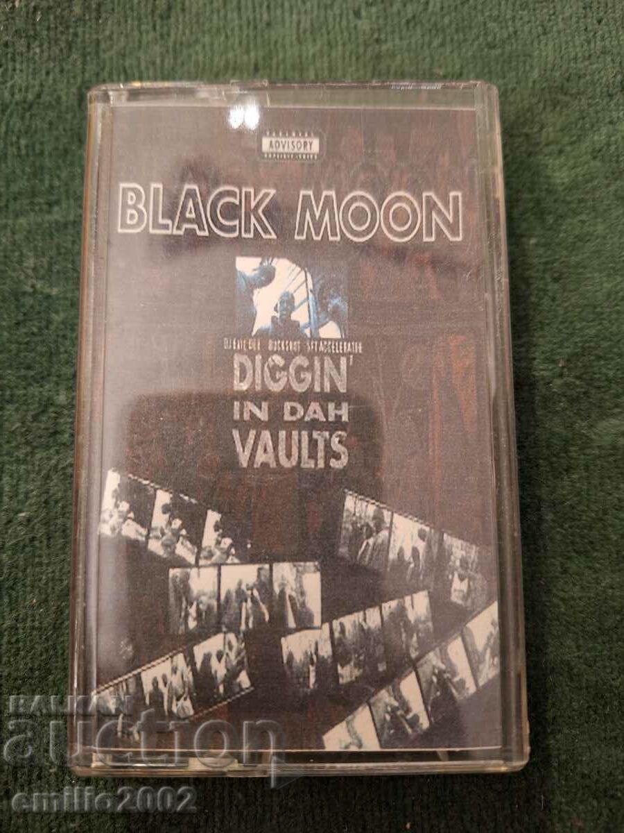 Аудио касета Black moon