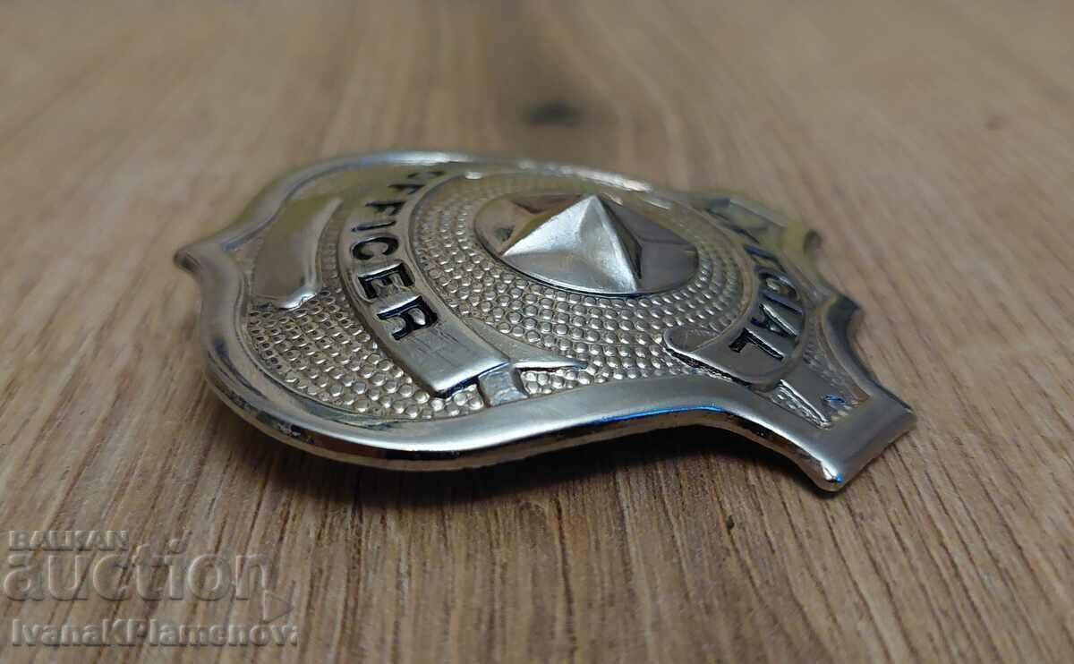 Auction Metal badge for collectors Auction Metal badge for collectors