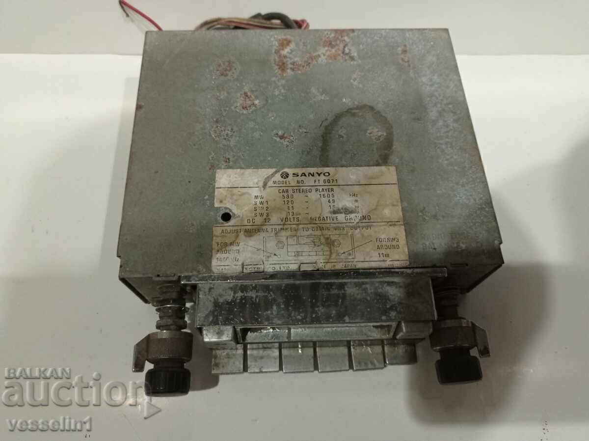 Vintage sanyo car cassette player not tried with price 25.00 BGN | € 12.78