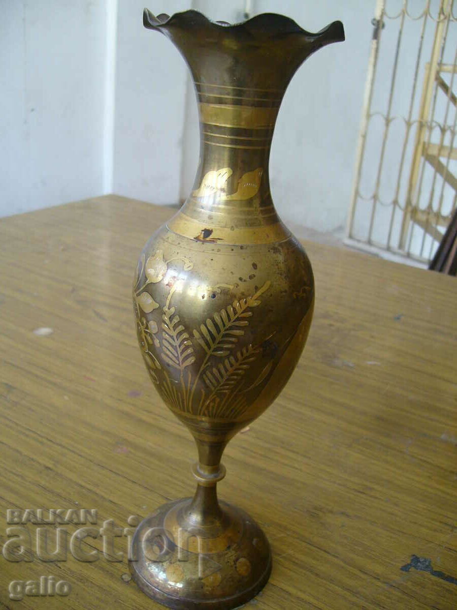 Old Bronze Vases with price 15.00 BGN | € 7.67 Old Bronze Vases with price 15.00 BGN | € 7.67