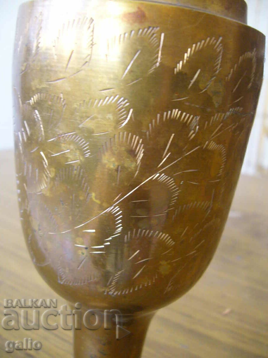 Auction Old Bronze Vases Auction Old Bronze Vases