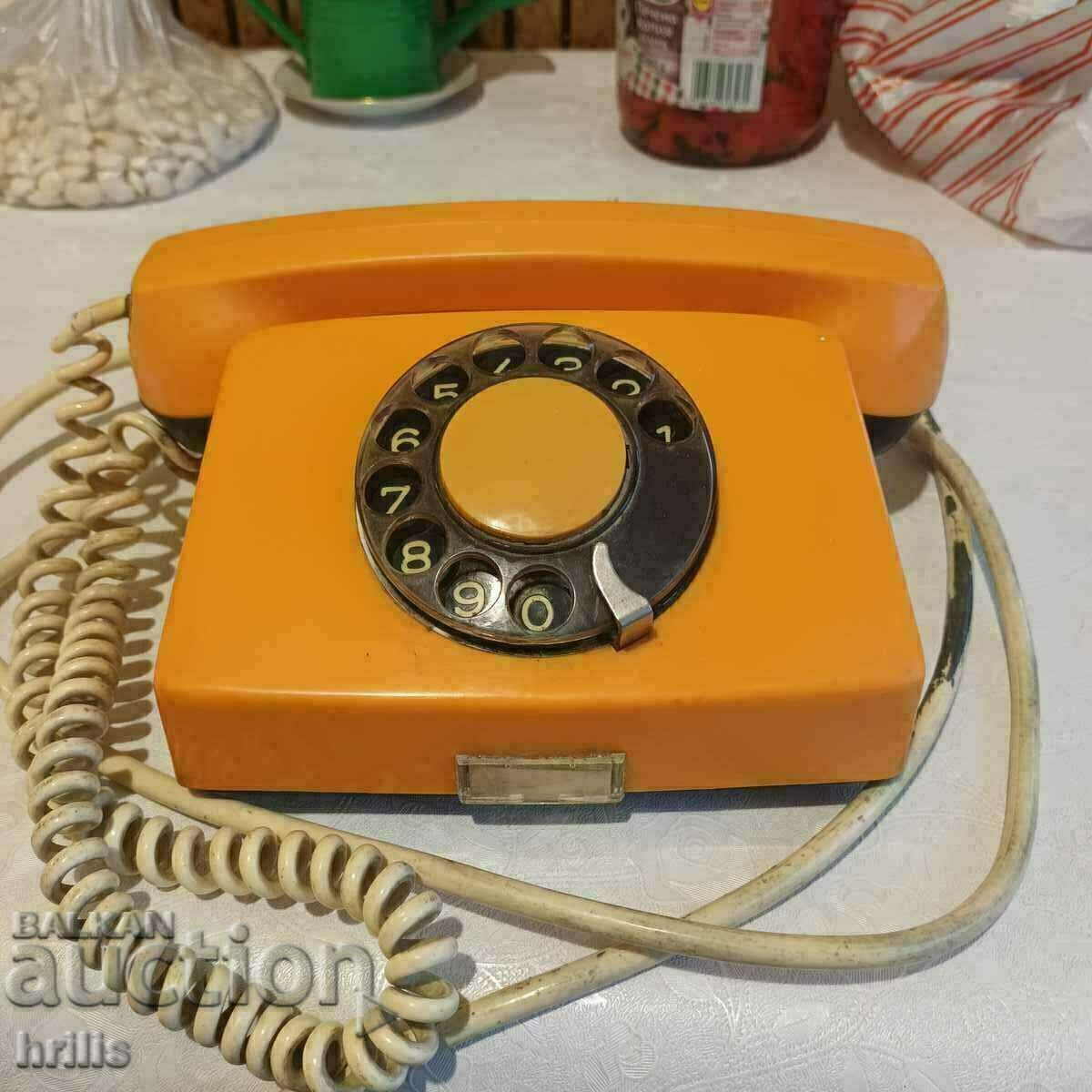 LANDLINE PHONE WITH WASHER FROM THE 1970s