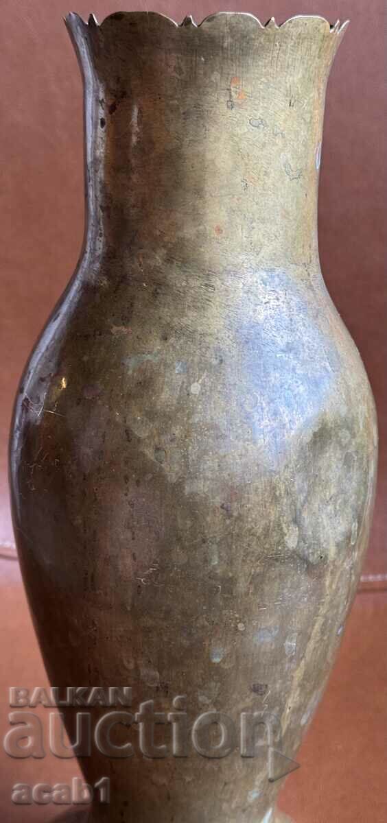 Vase Gilza PSV Trench creativity with price 54.99 BGN | € 28.12 Vase Gilza PSV Trench creativity with price 54.99 BGN | € 28.12