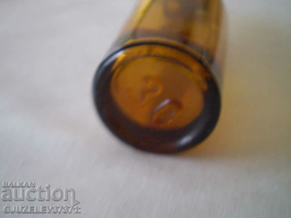 Auction Bottle of medical brown glass 30 ml Drip anesthesia Auction Bottle of medical brown glass 30 ml Drip anesthesia