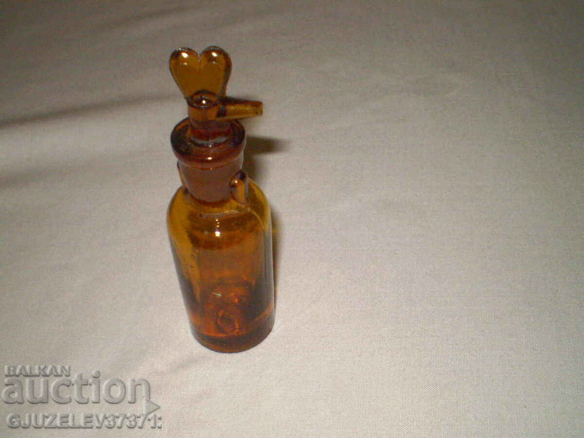 Bottle of medical brown glass 30 ml Drip anesthesia