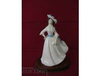 Royal Dowton figurine