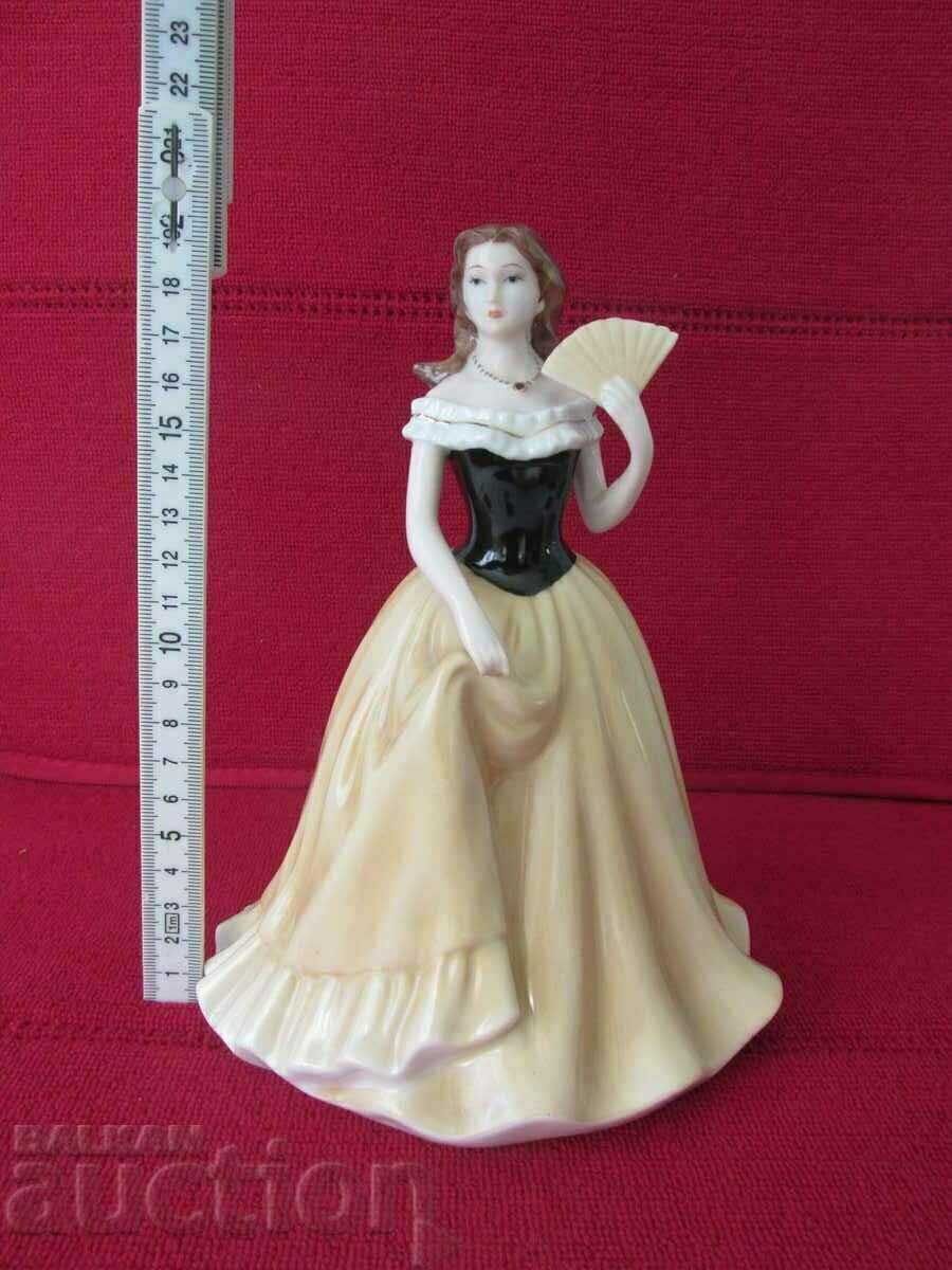 Statuette of Leonardo - 6 Statuette of Leonardo - 6